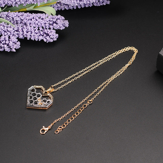 Silver Necklaces for Women Girl Heart Honeycomb Bee Animal Pendant Choker Necklace Jewelry