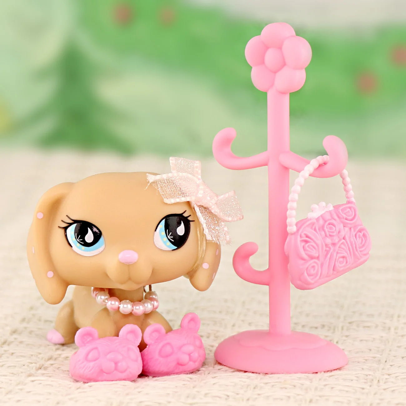 Mini Pet Shop Bobble Head Toy Dachshund With Accessories Bag Floor Standing Flower Rack Shoes Children's Gift for Boy and Gir