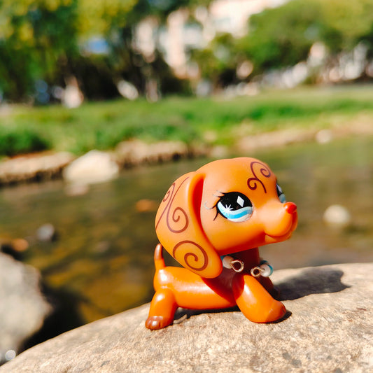 LPS Mini Pet Shop Bobble Head Cute Toy Wearing a Necklace Brown Dachshund #640 Children's Gift for Boy and Girl